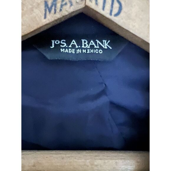 jos a bank Men's sport‎ coat 44reg, Classic Navy With Brass Buttons - Picture 4 of 12